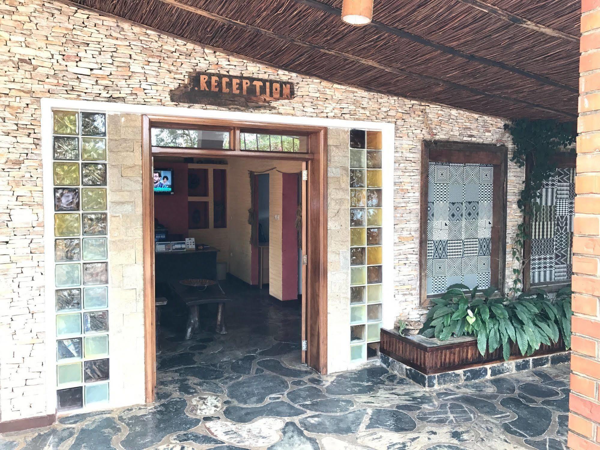 קיגאלי Inside Afrika Boutique Hotel מראה חיצוני תמונה
