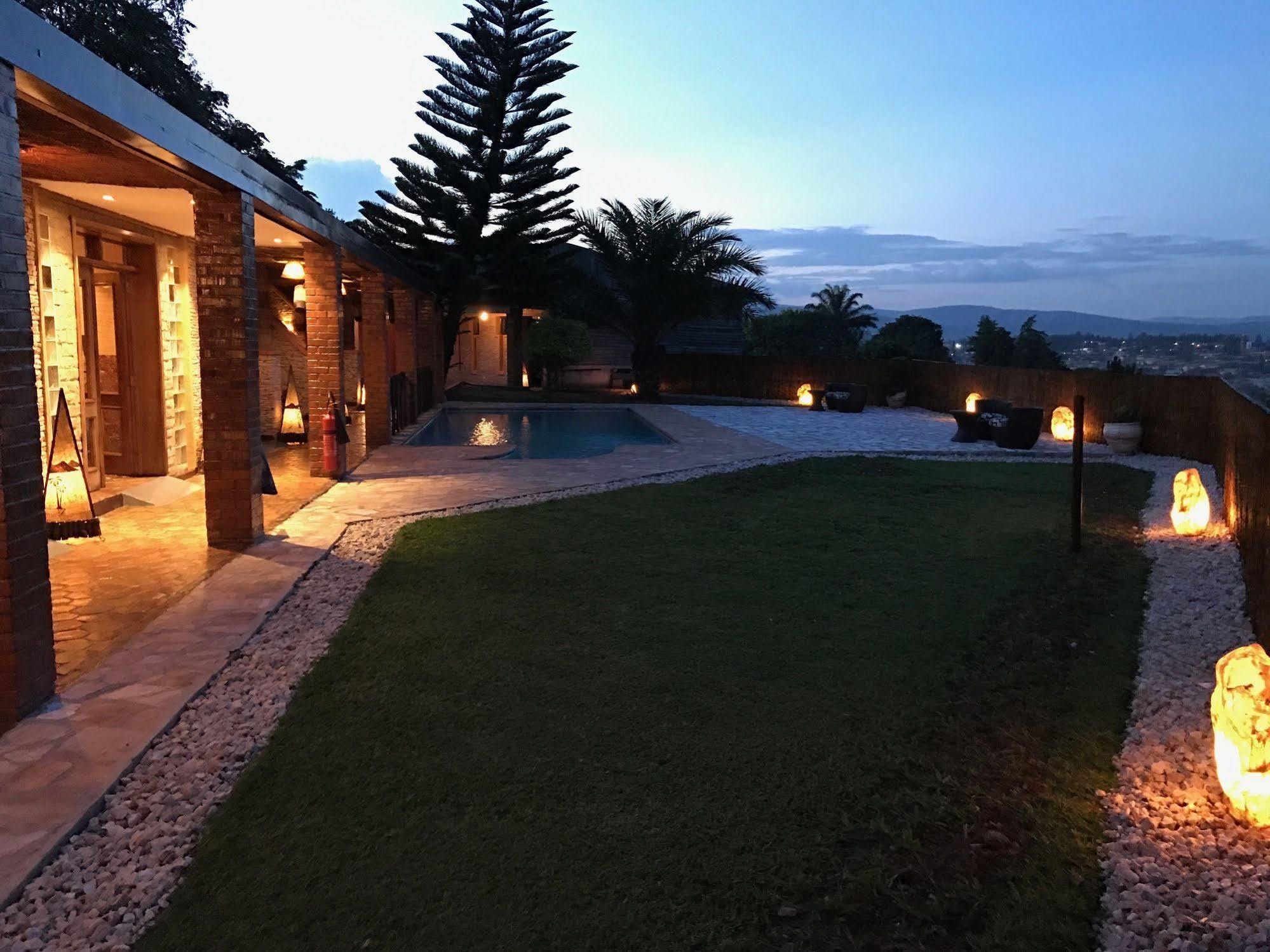 קיגאלי Inside Afrika Boutique Hotel מראה חיצוני תמונה